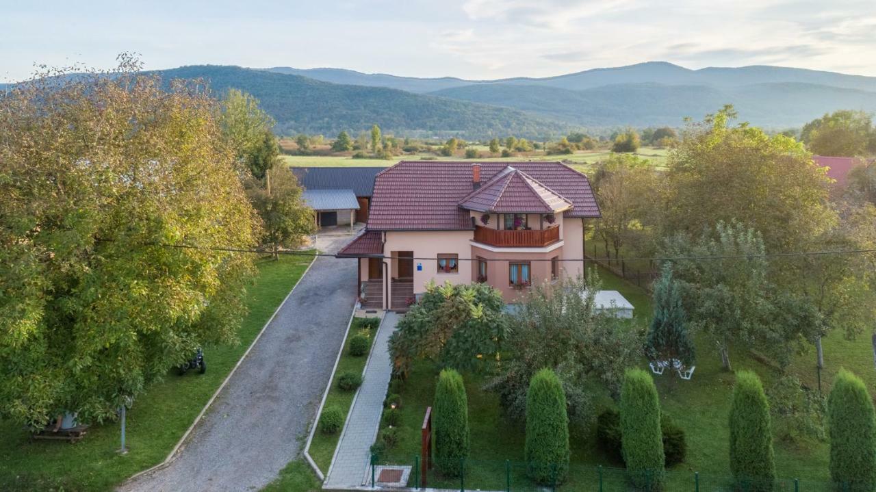 Apartment Ivan & Iva Gornji Vaganac Exterior photo