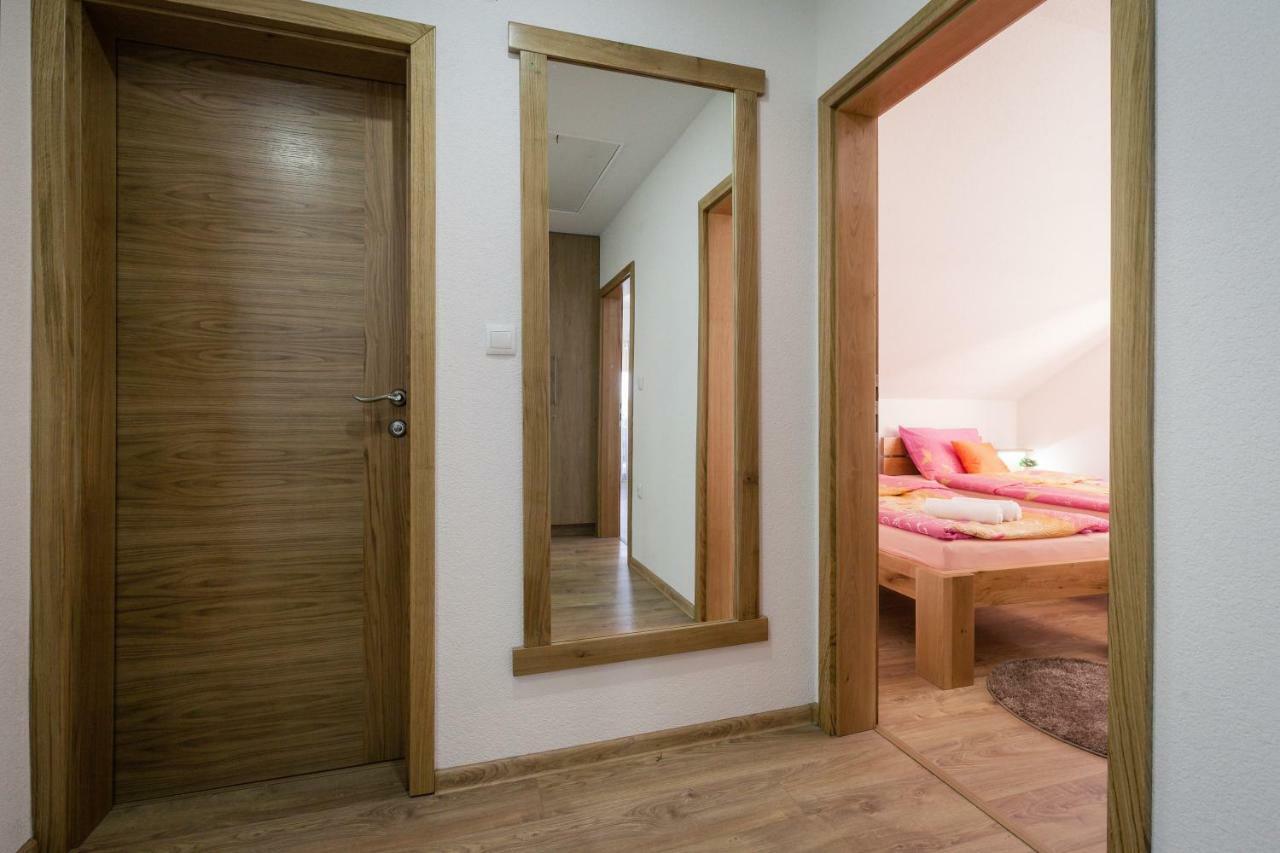 Apartment Ivan & Iva Gornji Vaganac Exterior photo